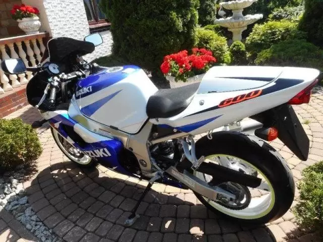 PIESE suzuki gsxr 600 K 1 K 2 K 3 - Imagine 4/5