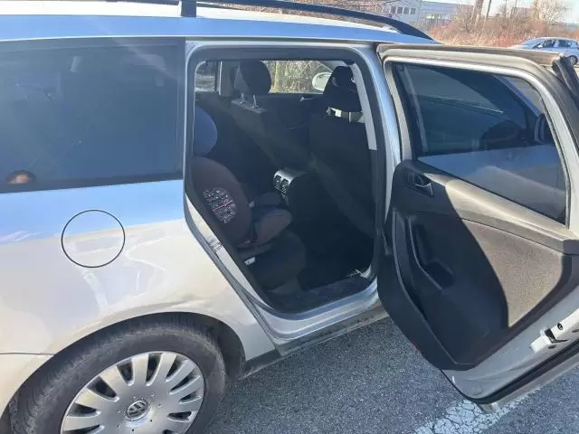 Volkswagen Passat 2010 - Imagine 6/10