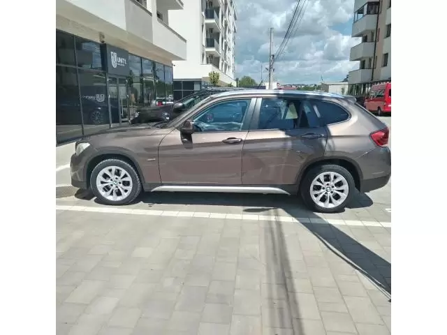 •BMW X1 ( Xdrive) 2.0d •Capacitate cilindrică 1995cm3 Diesel  •Putere 177 Cp  •Cutie Manuala 6+1 vit - Imagine 10/10