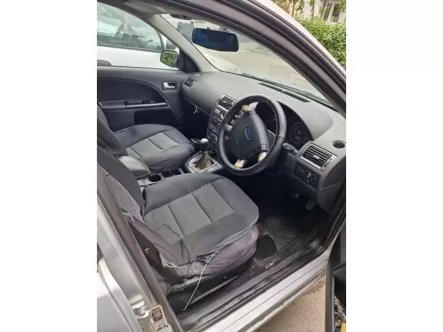 Ford Mondeo - Imagine 8/8