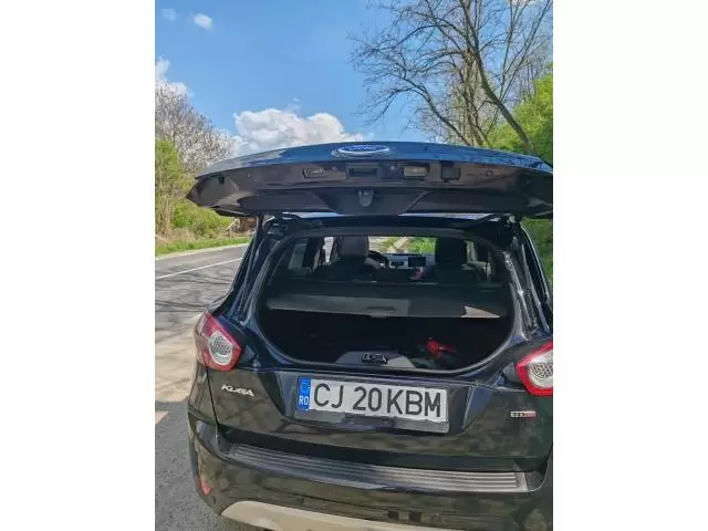 Ford Kuga - Imagine 7/8