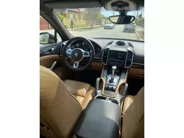 Porche Cayenne (negociabil) - Imagine 7/8