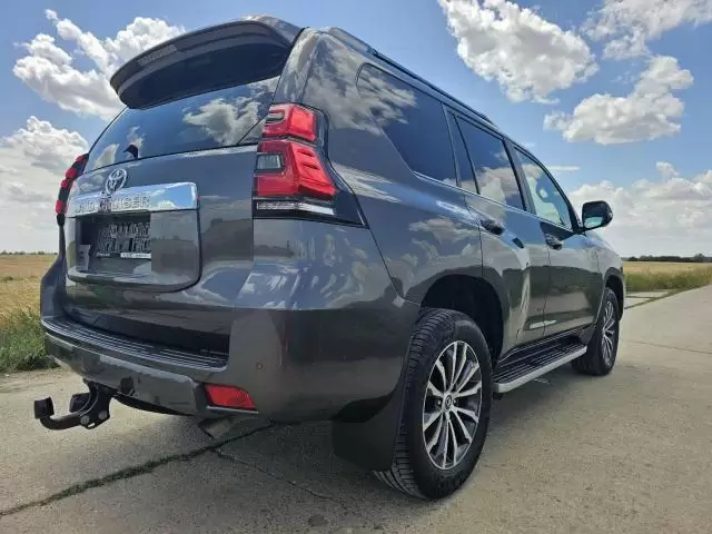 Toyota Land Cruiser 2.8l turbo Luxury - Imagine 4/9