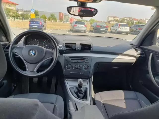 BMW 118i Benzina 122000 Km - Imagine 8/9