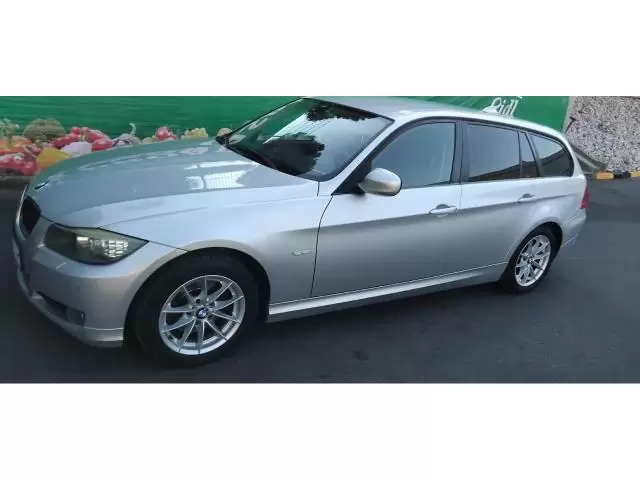 Vand BMW 318d 2010 324000km cutie automata 4900 euro