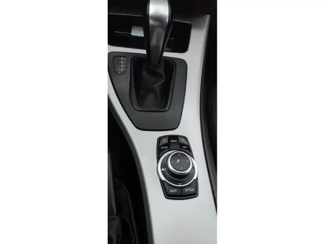 Vand BMW 318d 2010 324000km cutie automata 4900 euro - Imagine 6/10