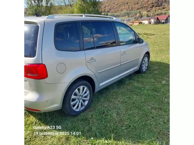 Volkswagen Touran 1.6diesel, automat.2010