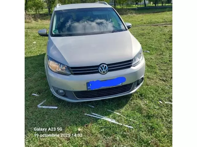 Volkswagen Touran 1.6diesel, automat.2010