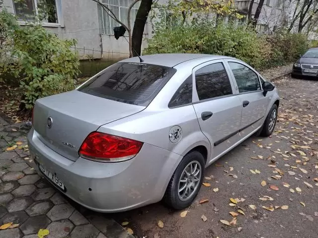 Fiat Linea Active 2011 - Imagine 7/8