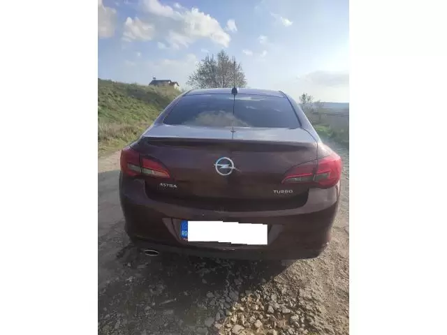 Opel astra j 140CP TURBO 2018