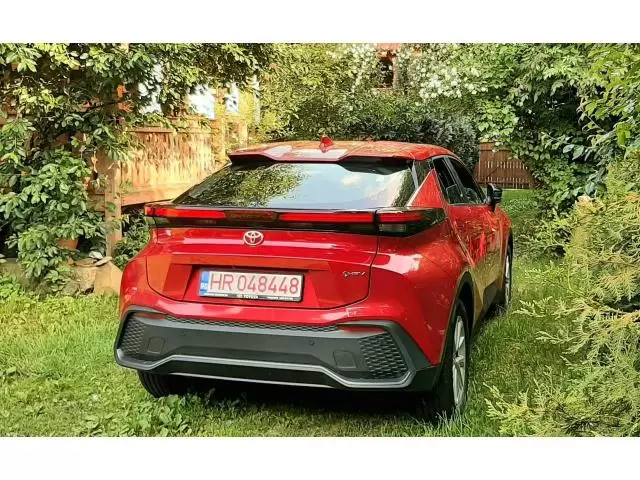 Toyota C-HR hibrid 1,8 - Imagine 7/8