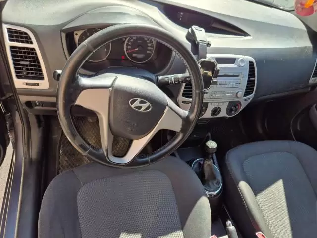 Hyundai I20 - Imagine 7/10